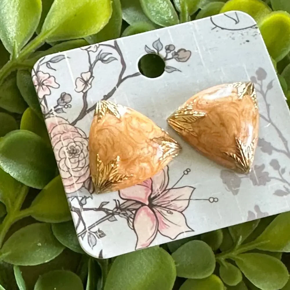 BOGO FREE ORANGE MARBLED 90’s earrings studs
